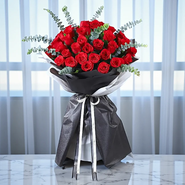 Red Roses Bouquet