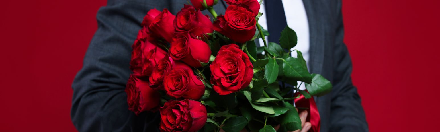 Midnight Valentine’s Day Flower Delivery in Al Ain